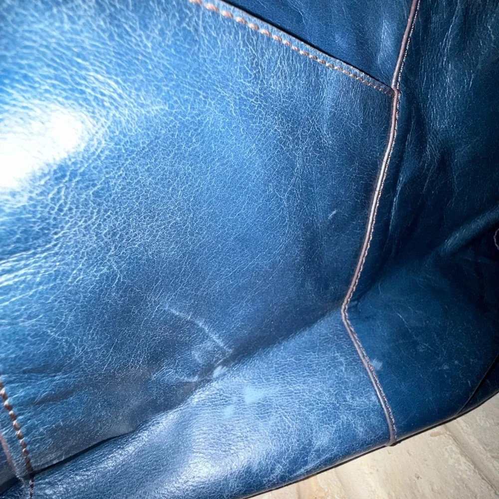 HOBO Render Blue Leather Hobo Bag - Picture 6 of 7